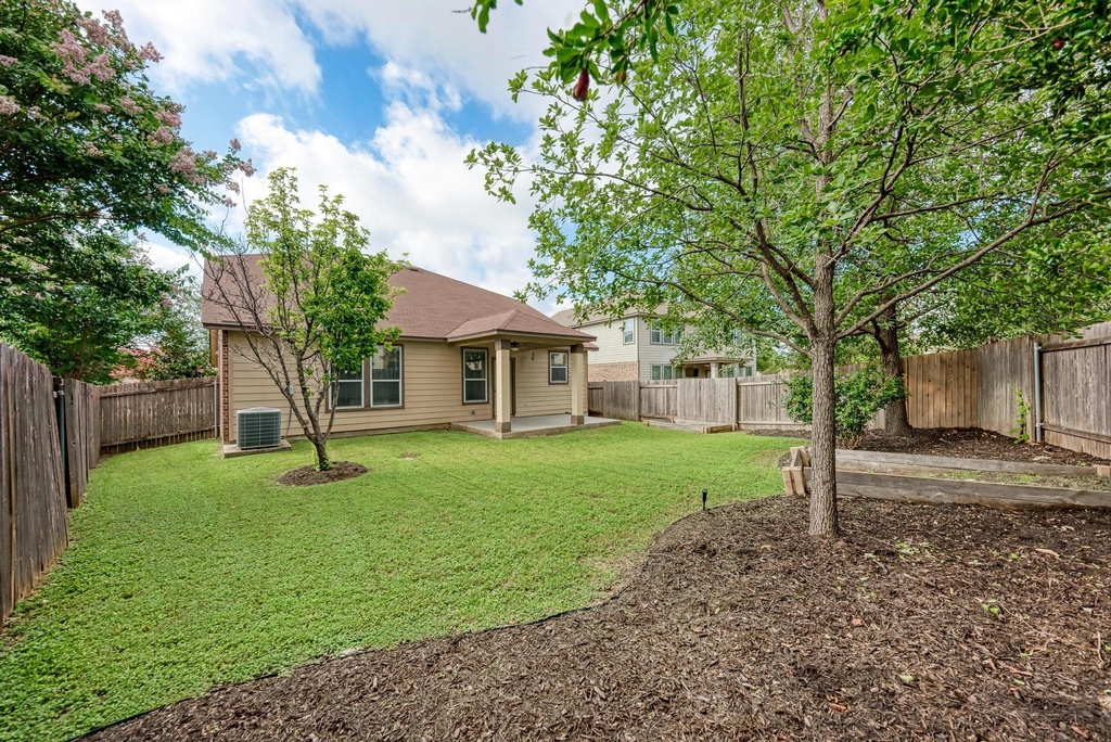 1109 Sussex Pl - Photo 34