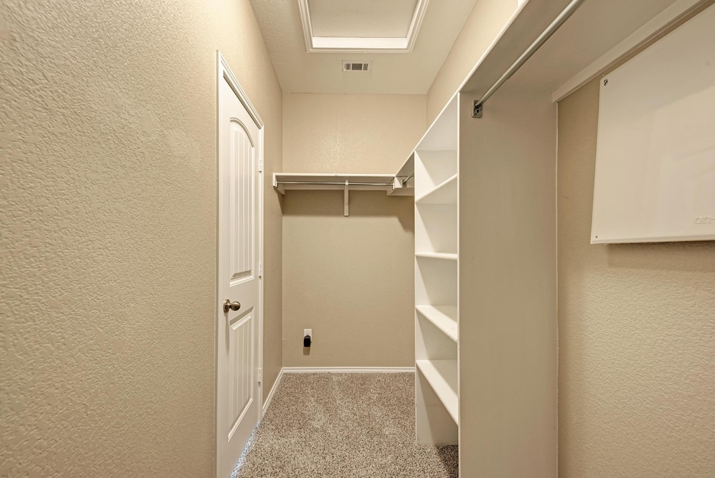 1109 Sussex Pl - Photo 20