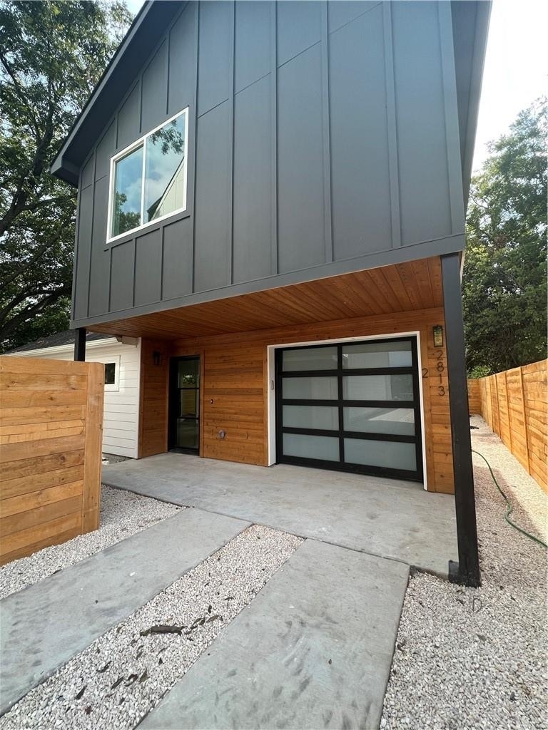 2813 Prado St - Photo 0