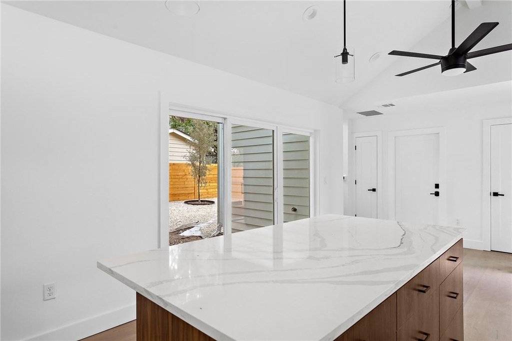 2813 Prado St - Photo 1