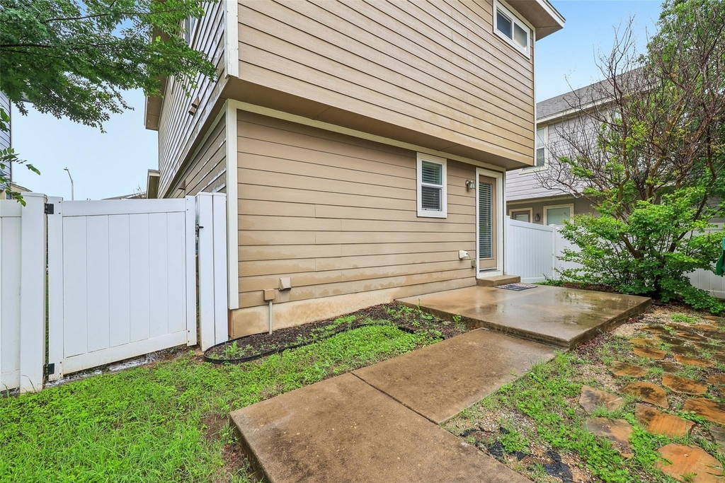 1808 Enchanted Rock Dr - Photo 26