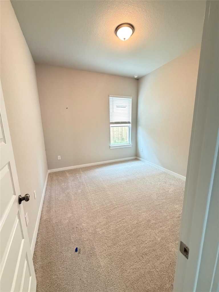 745 Beaverton Dr - Photo 13