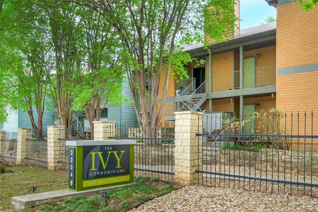 3204 Menchaca Rd - Photo 0