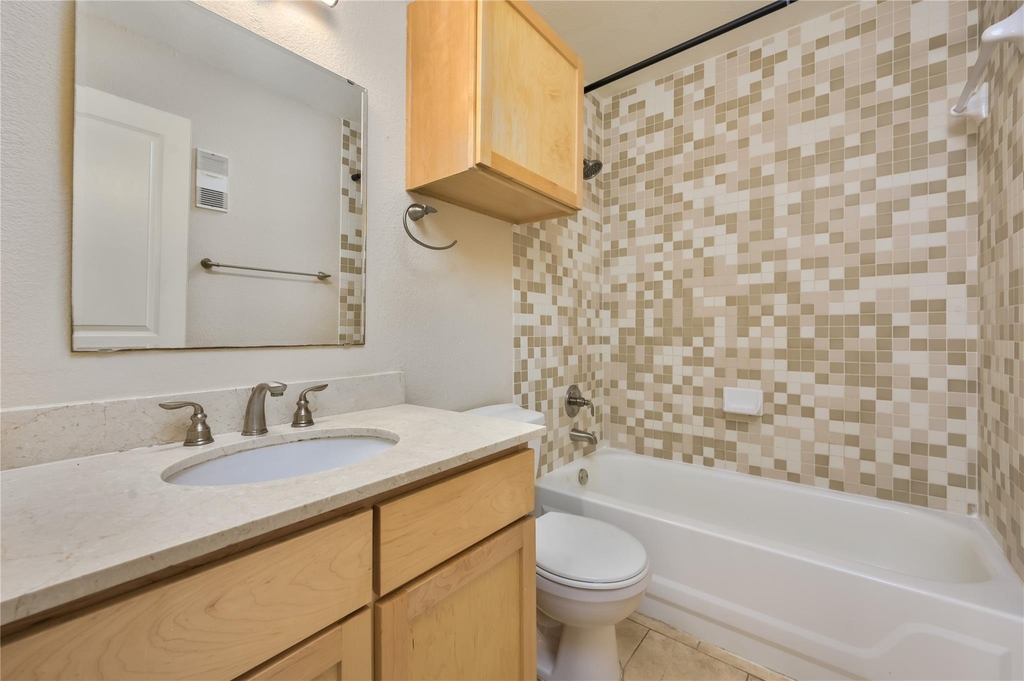 3204 Menchaca Rd - Photo 8