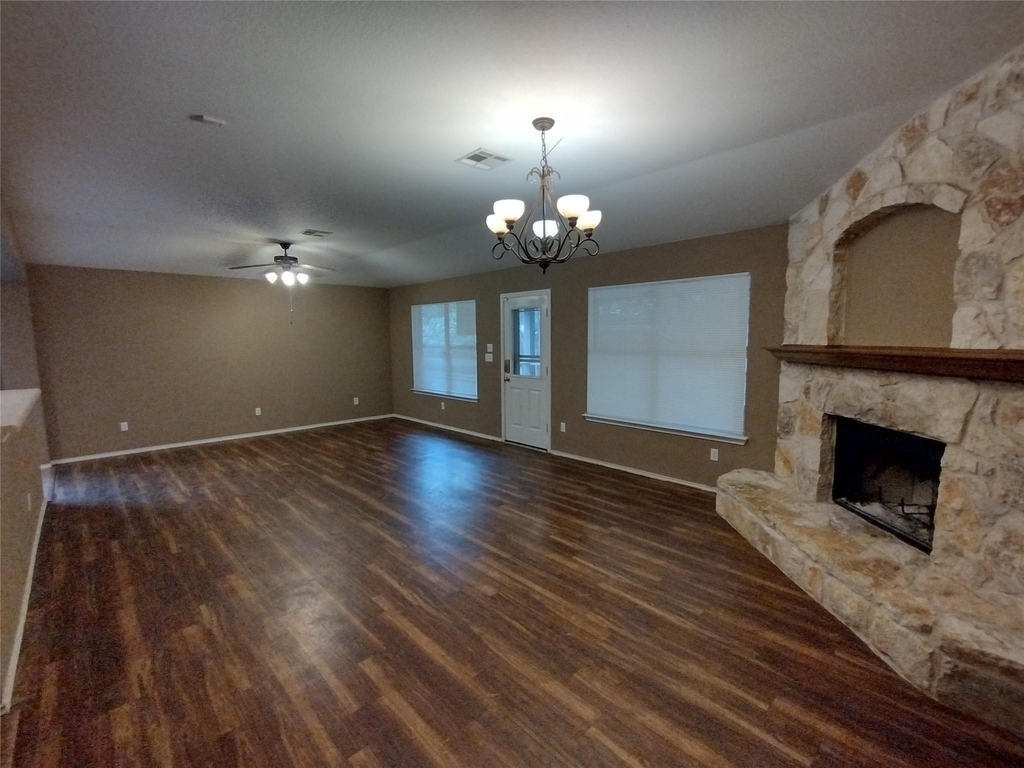 136 Trinity Dr - Photo 7