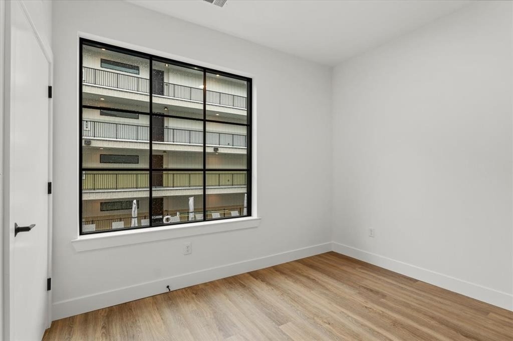 4315 S Congress Ave - Photo 4