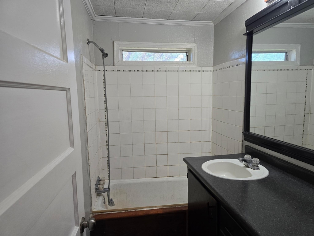 305 N 5th St - Photo 15