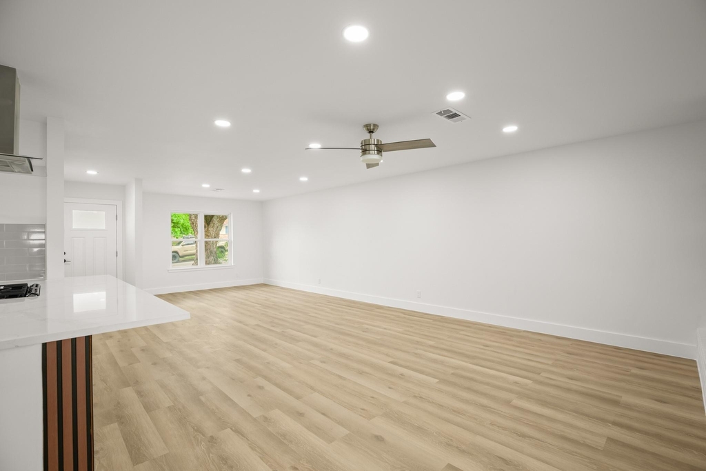 9006 Lodge Ct - Photo 7