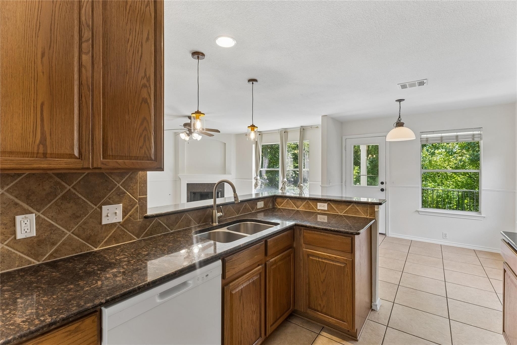 2372 Paradise Ridge Dr - Photo 7