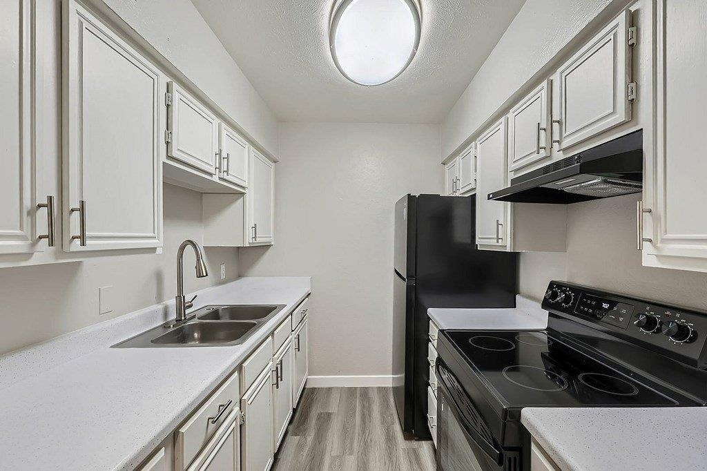 3523 Fawn Valley Dr - Photo 2