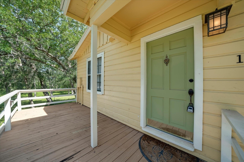 1732 Watterson Rd - Photo 2