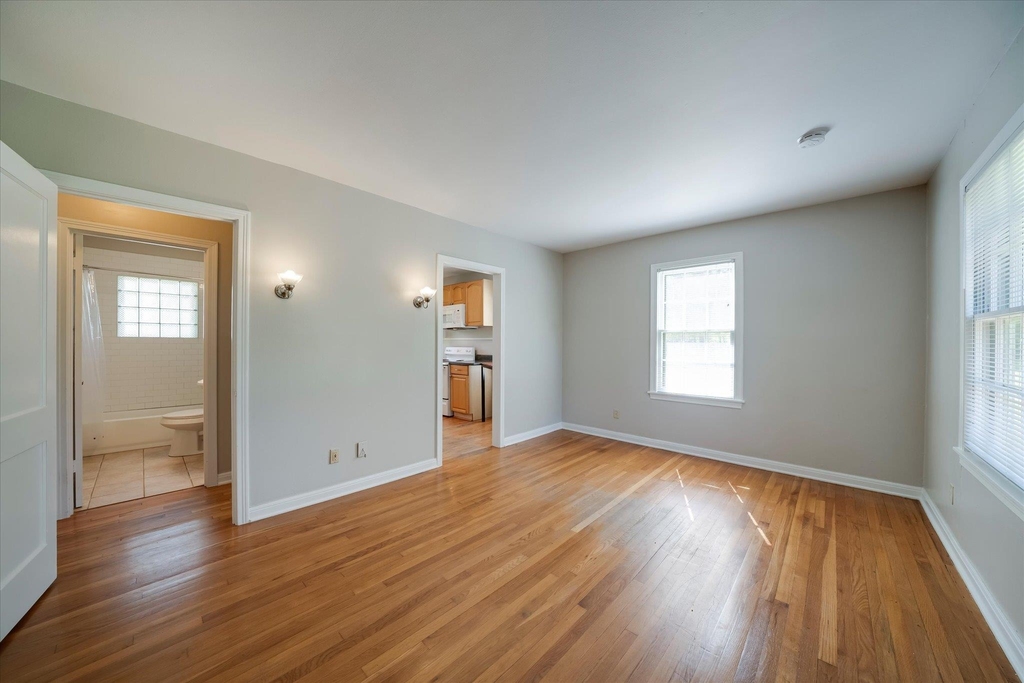 1732 Watterson Rd - Photo 3
