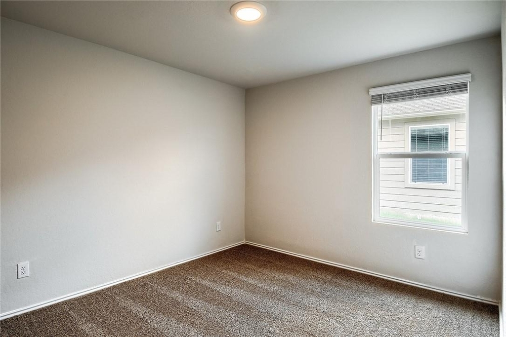 745 Adler Way - Photo 20