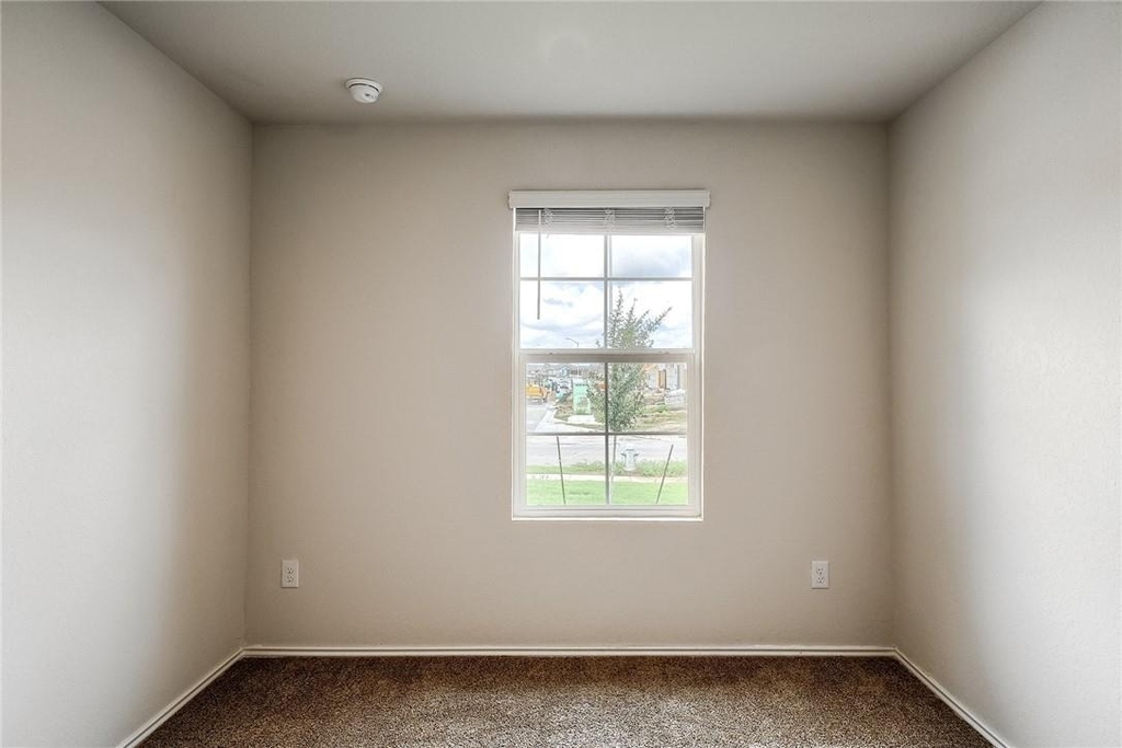 745 Adler Way - Photo 16