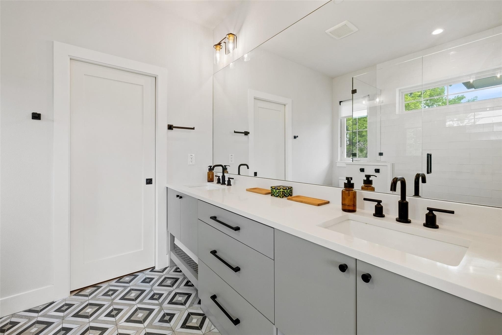 1504 Ruth Ave - Photo 22
