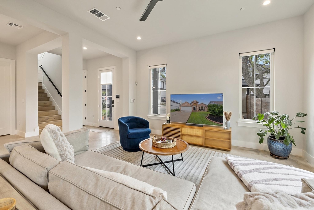 1504 Ruth Ave - Photo 4