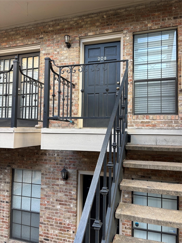 2801 Rio Grande St - Photo 0