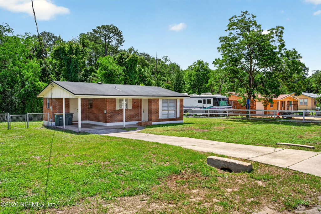 4257 Packard Drive - Photo 2