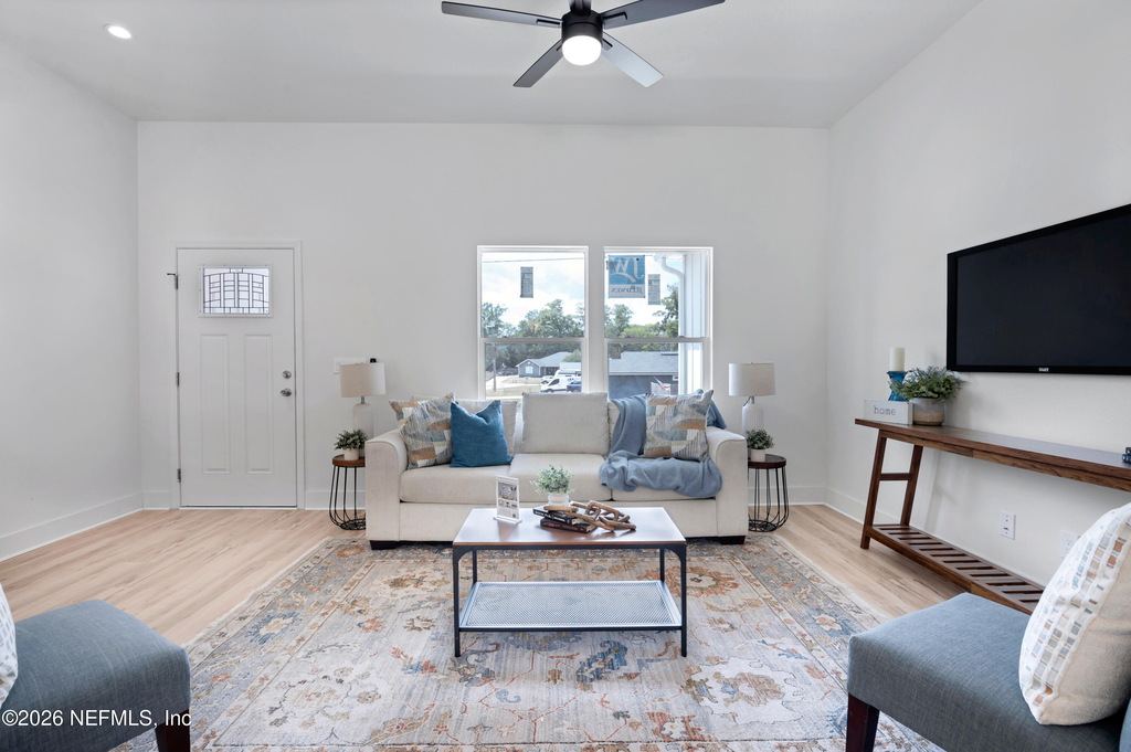 7465 Donald Street - Photo 4