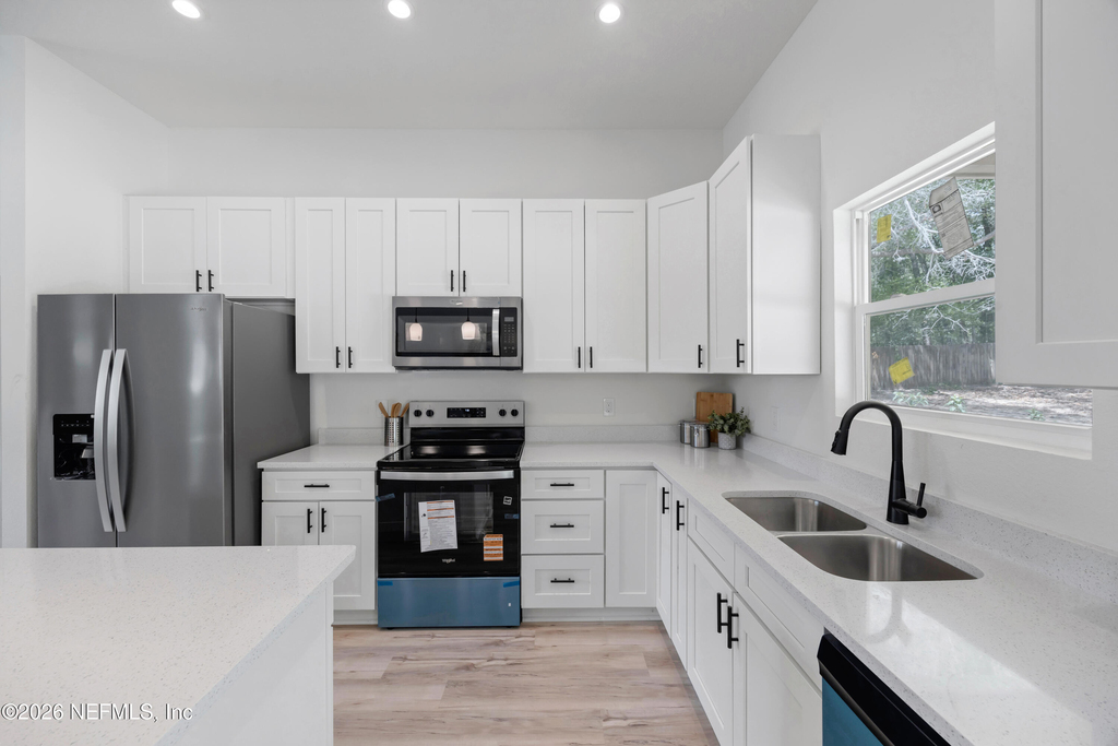 7465 Donald Street - Photo 12