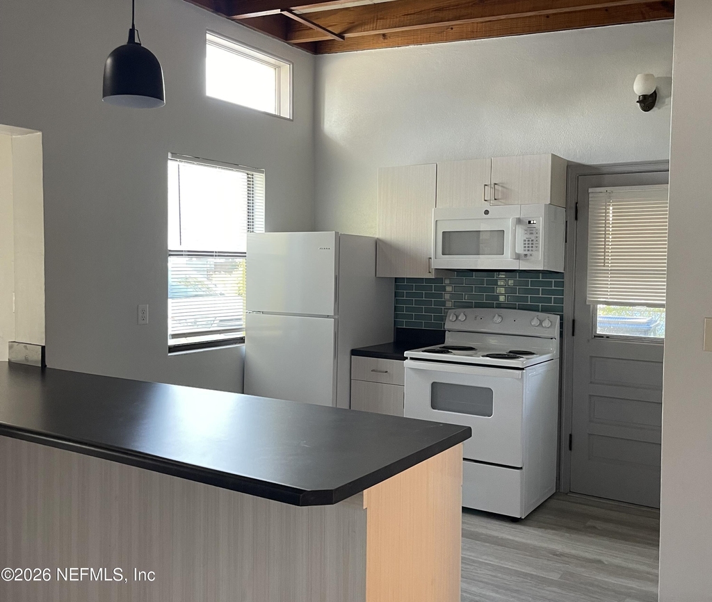 530 Myra Street - Photo 10