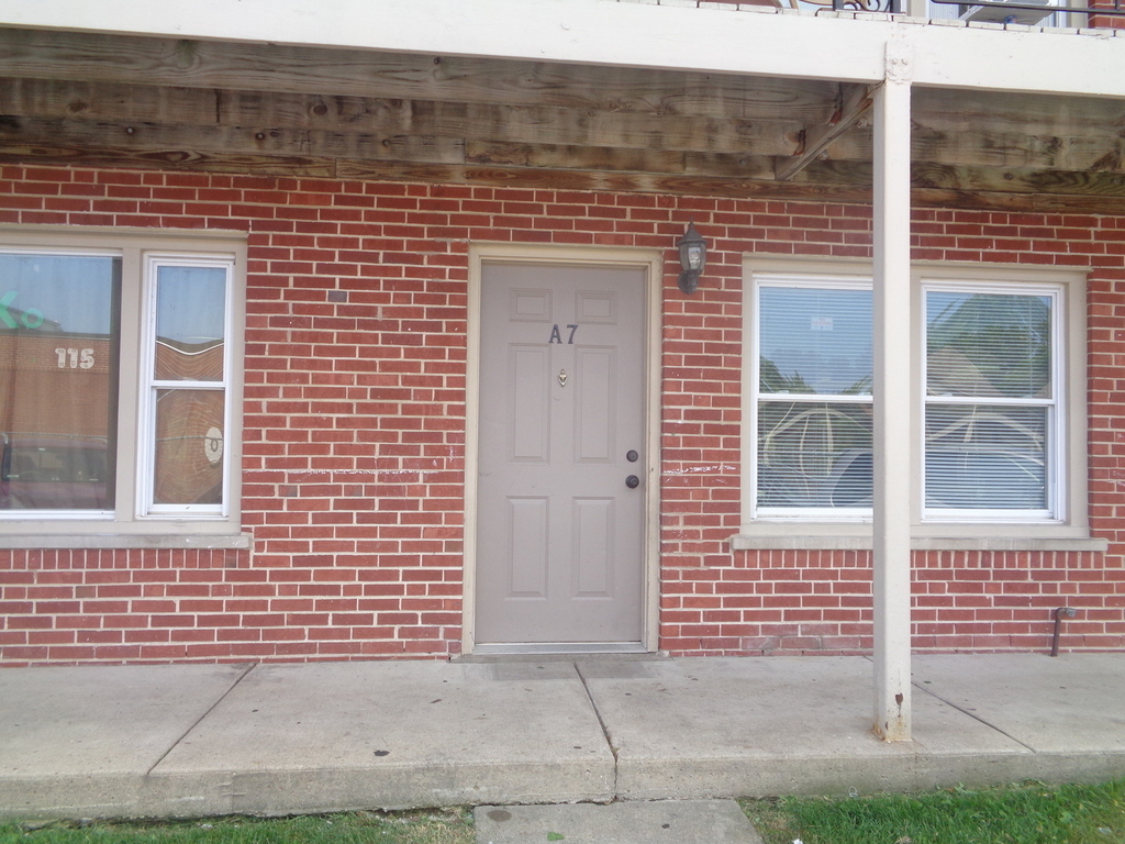 1340 N Main Street - Photo 0