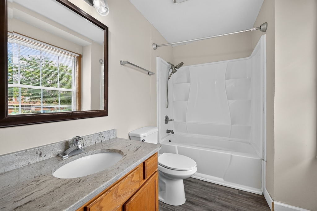 1301 Brookfield Drive - Photo 17