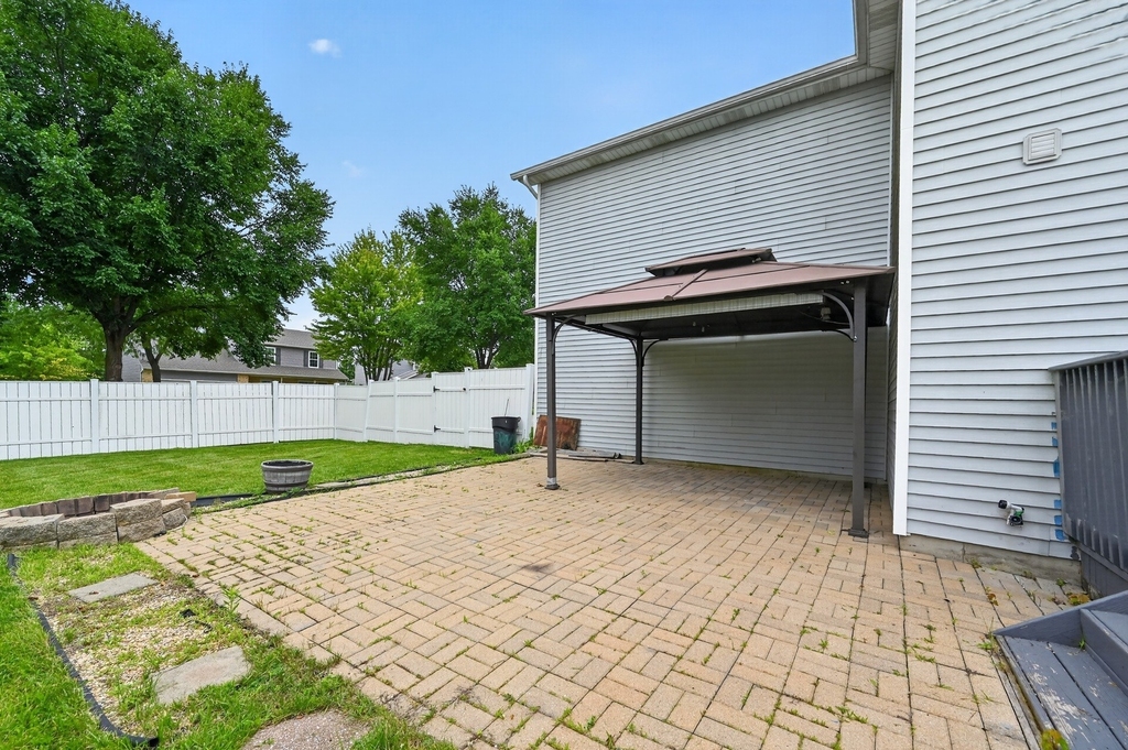 1301 Brookfield Drive - Photo 29