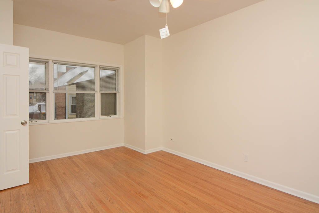 3426 N Lincoln Avenue - Photo 5