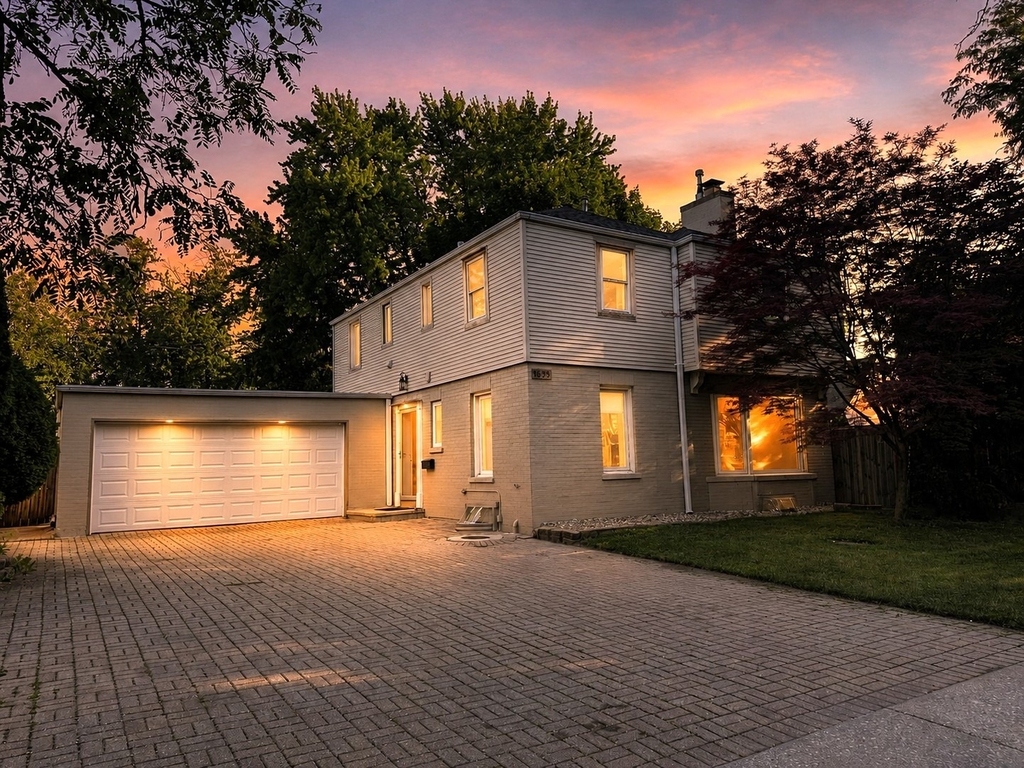 4635 W Peterson Avenue - Photo 0