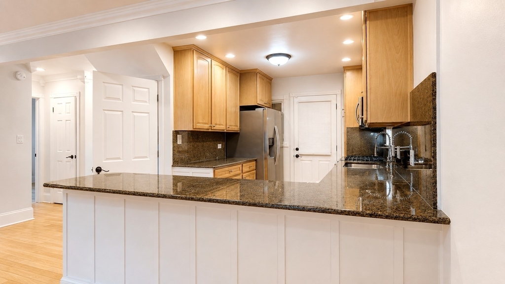 4635 W Peterson Avenue - Photo 6