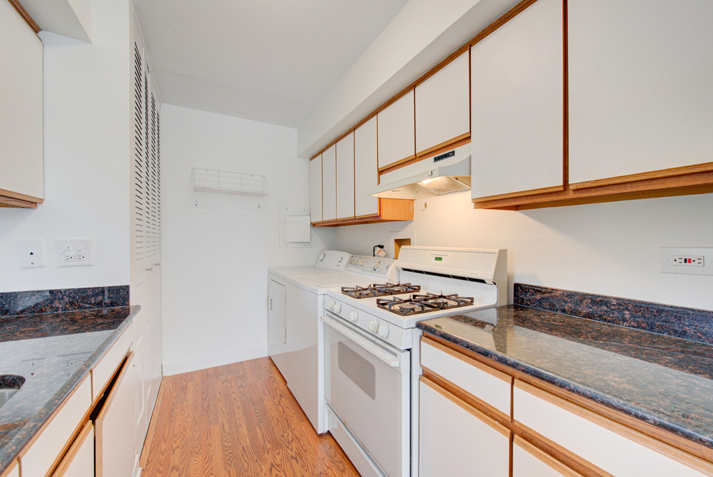 1673 Cornell Drive - Photo 6