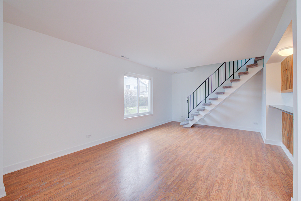 1673 Cornell Drive - Photo 2
