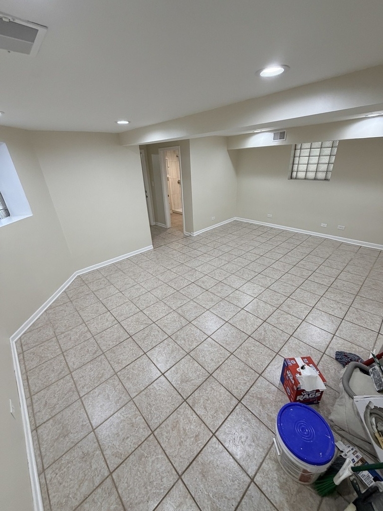 1455 N Washtenaw Avenue - Photo 12