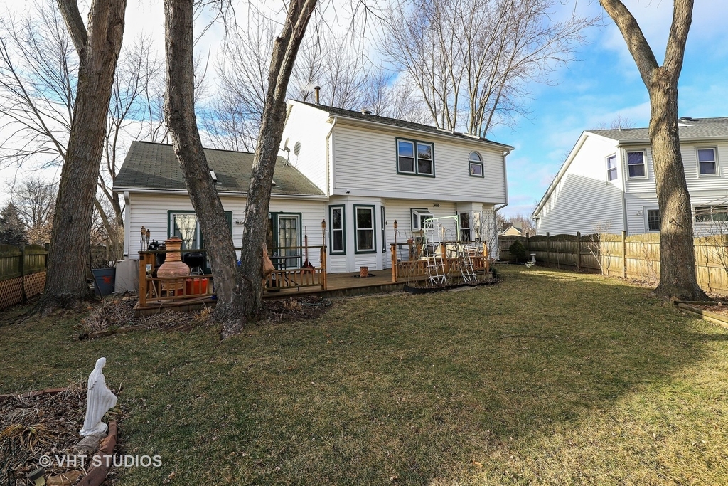 1162 Sandhurst Drive - Photo 15