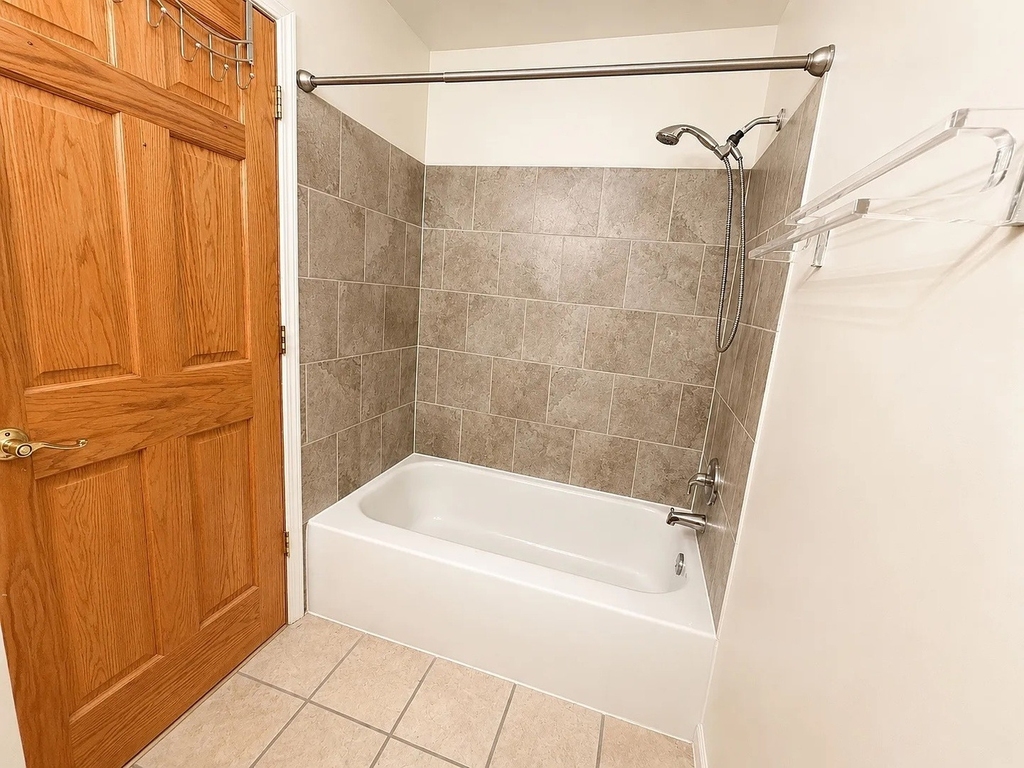 1661 Cornell Drive - Photo 5