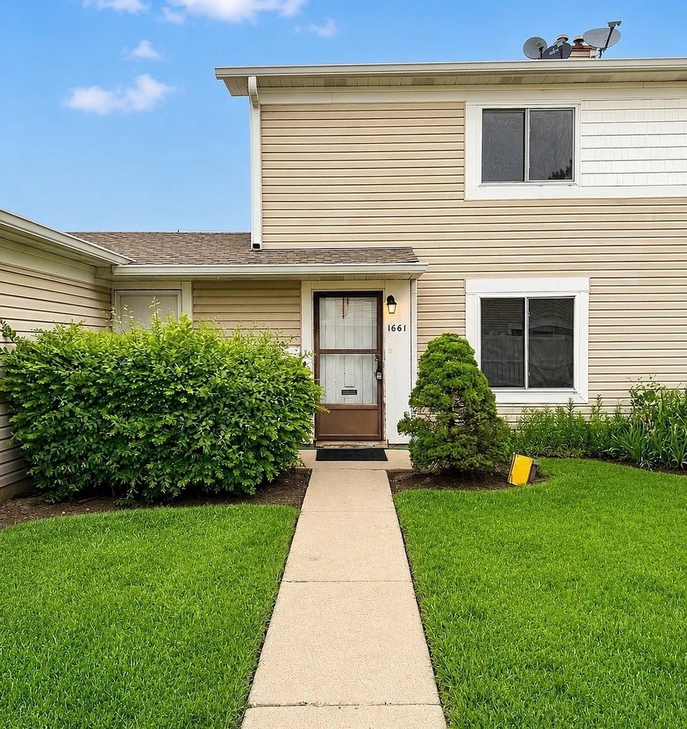 1661 Cornell Drive - Photo 0