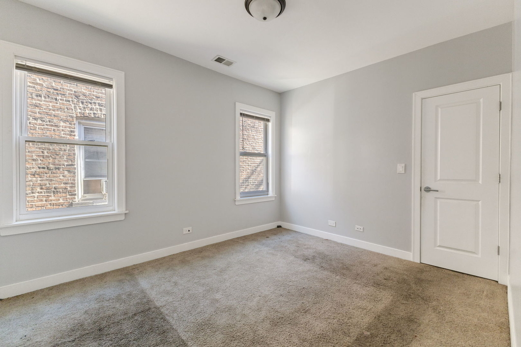 8139 S Sangamon Street - Photo 7