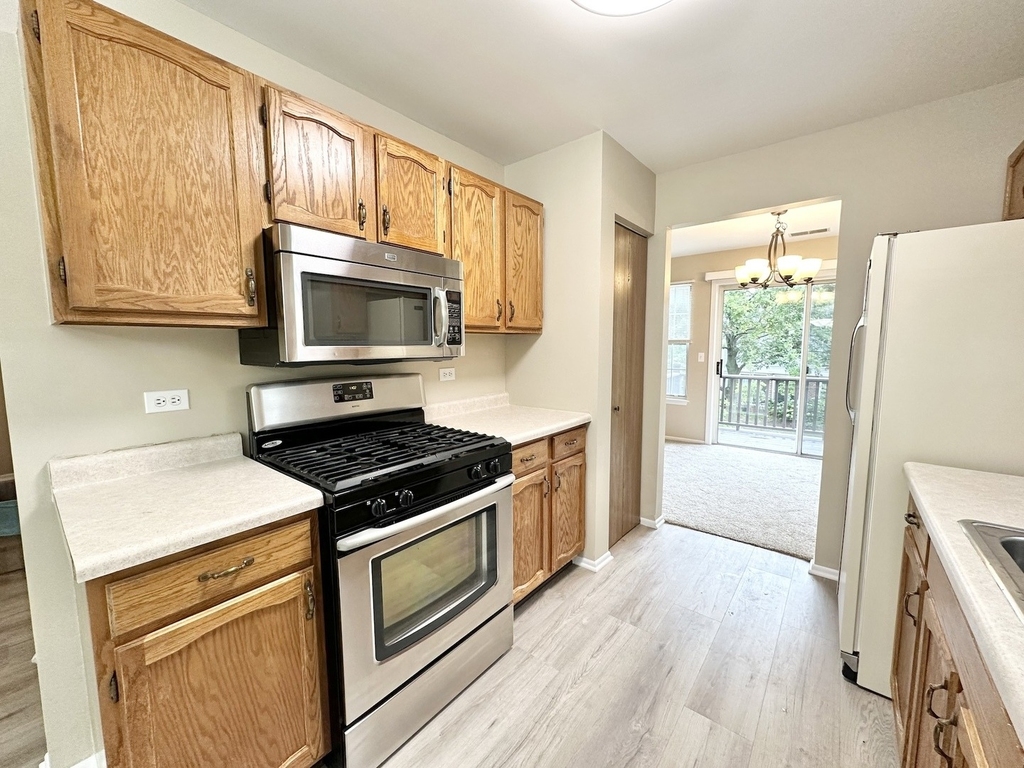1202 Clearview Court - Photo 3