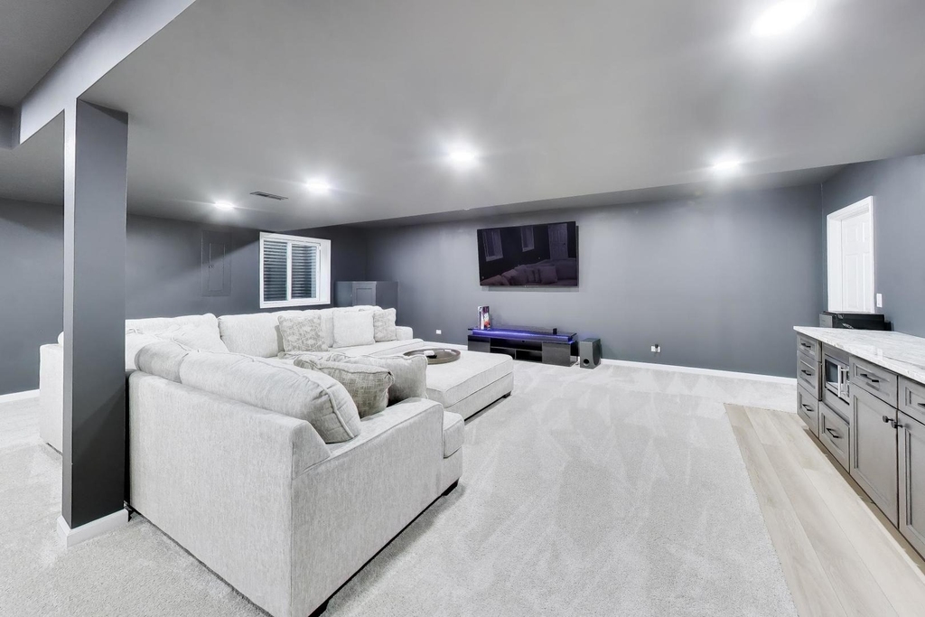 18768 W Highfield Drive - Photo 39