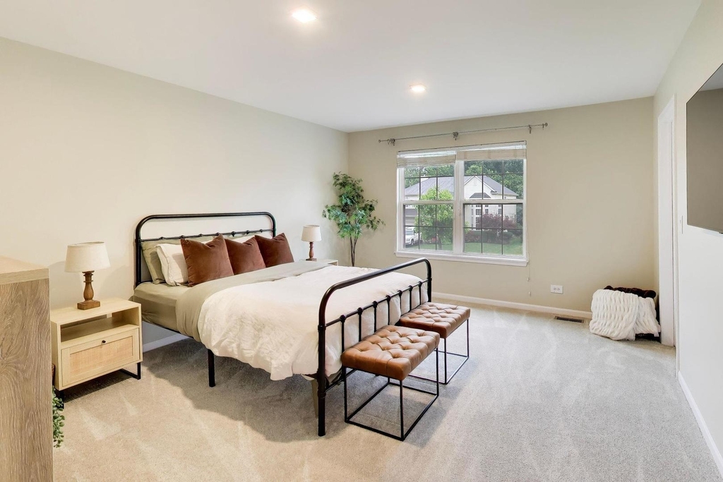 18768 W Highfield Drive - Photo 31