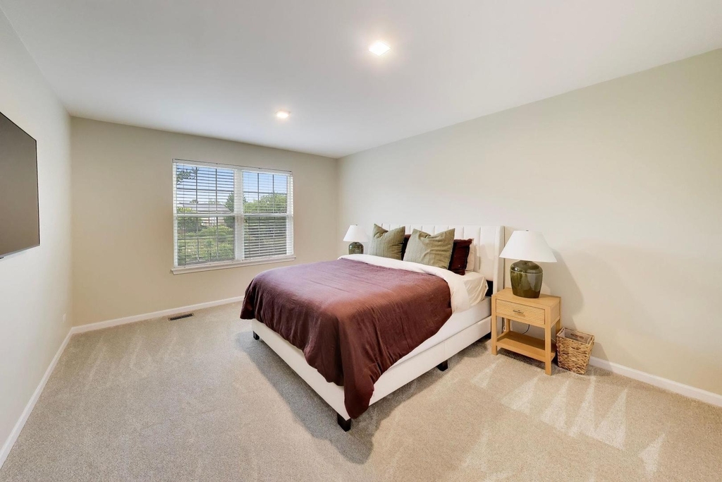 18768 W Highfield Drive - Photo 35