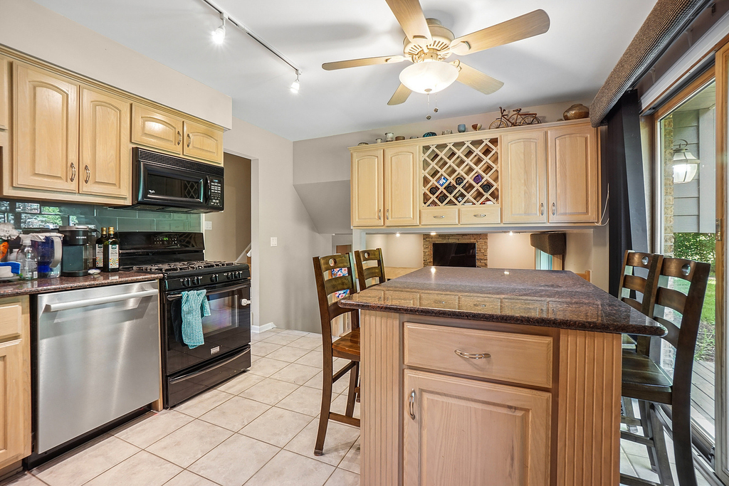 751 Tanglewood Lane - Photo 6