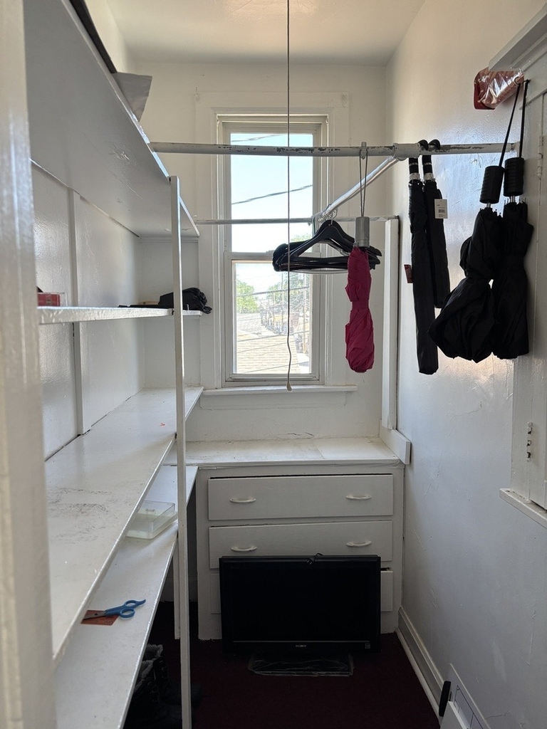 3053 N Elbridge Avenue - Photo 8