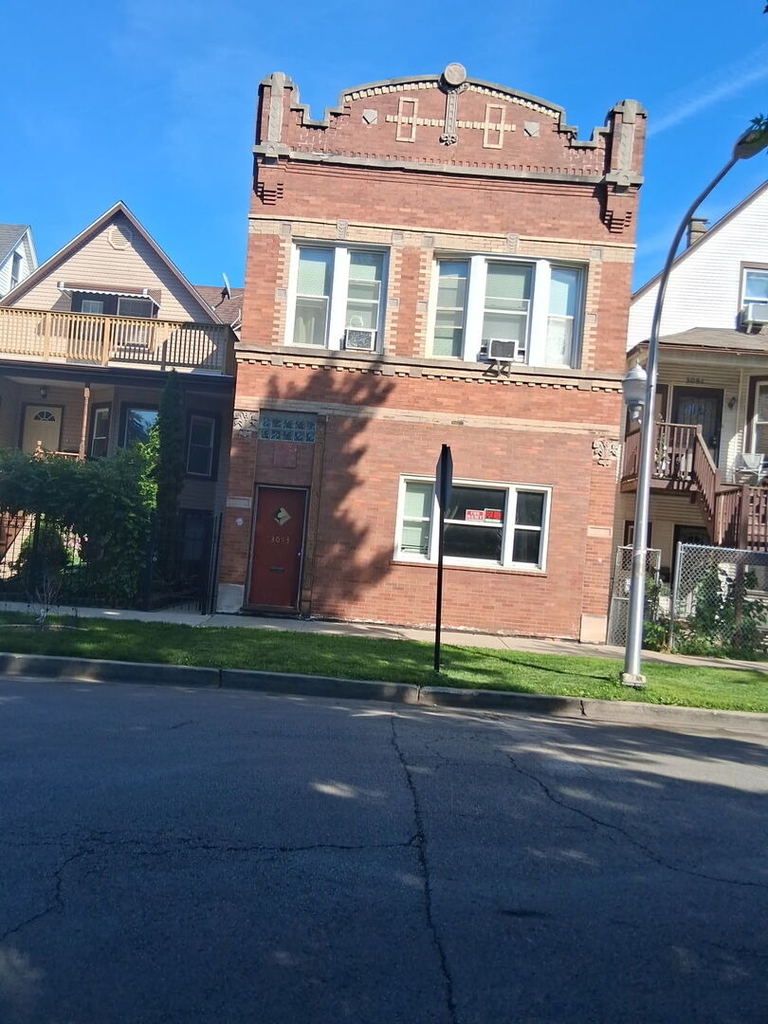 3053 N Elbridge Avenue - Photo 0
