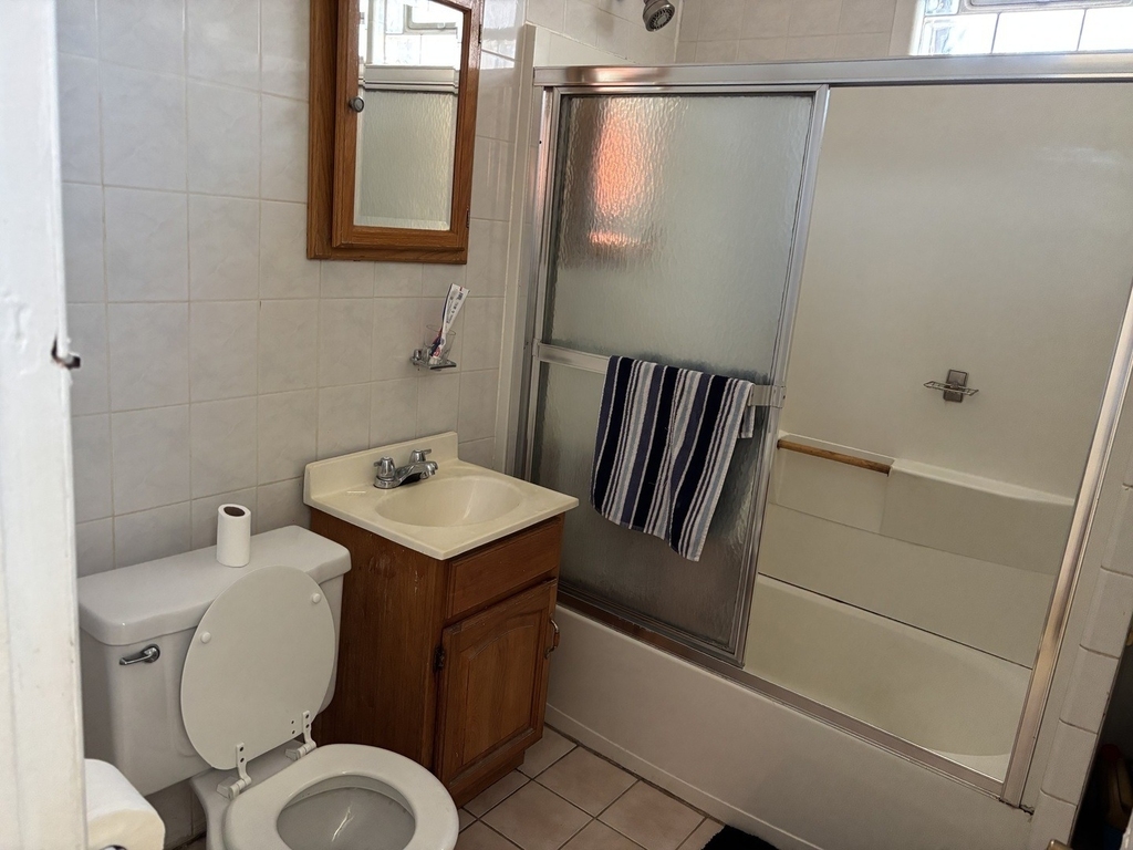 3053 N Elbridge Avenue - Photo 3
