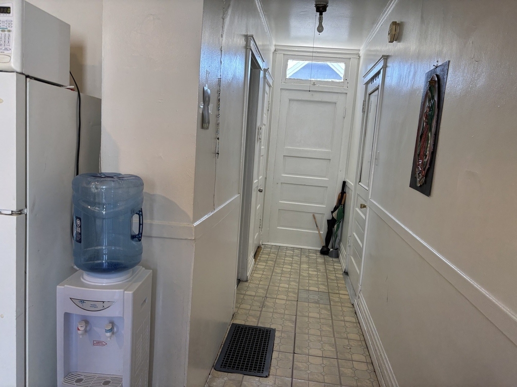 3053 N Elbridge Avenue - Photo 4