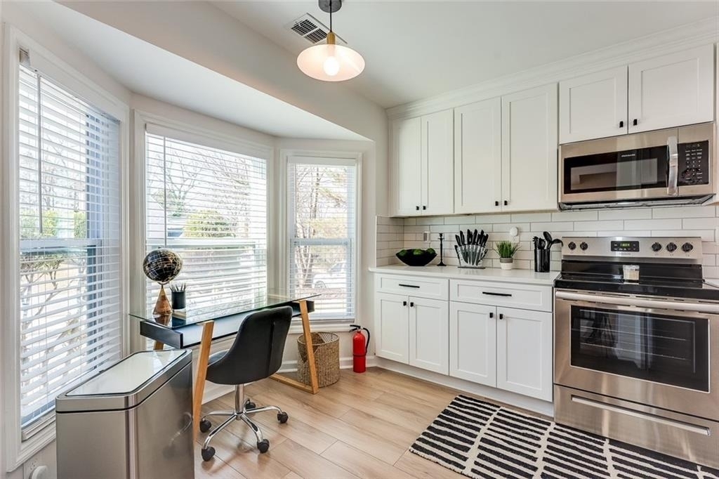 5015 Laurel Springs Way Se - Photo 2