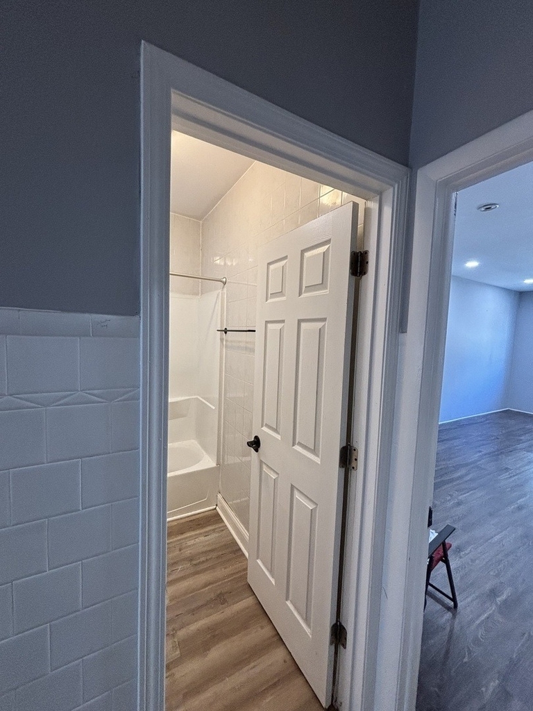 3053 N Elbridge Avenue - Photo 6