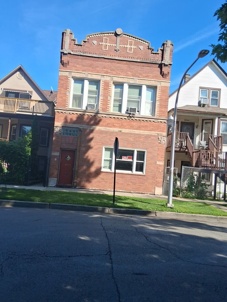 3053 N Elbridge Avenue - Photo 0